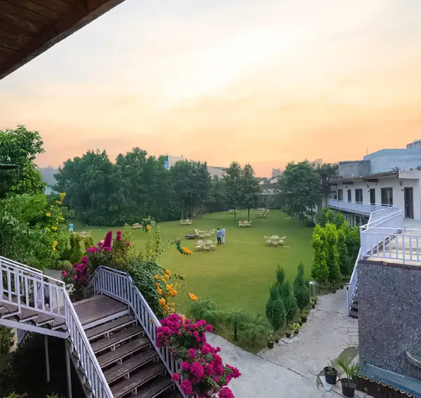 luxury resort in Jim Corbett